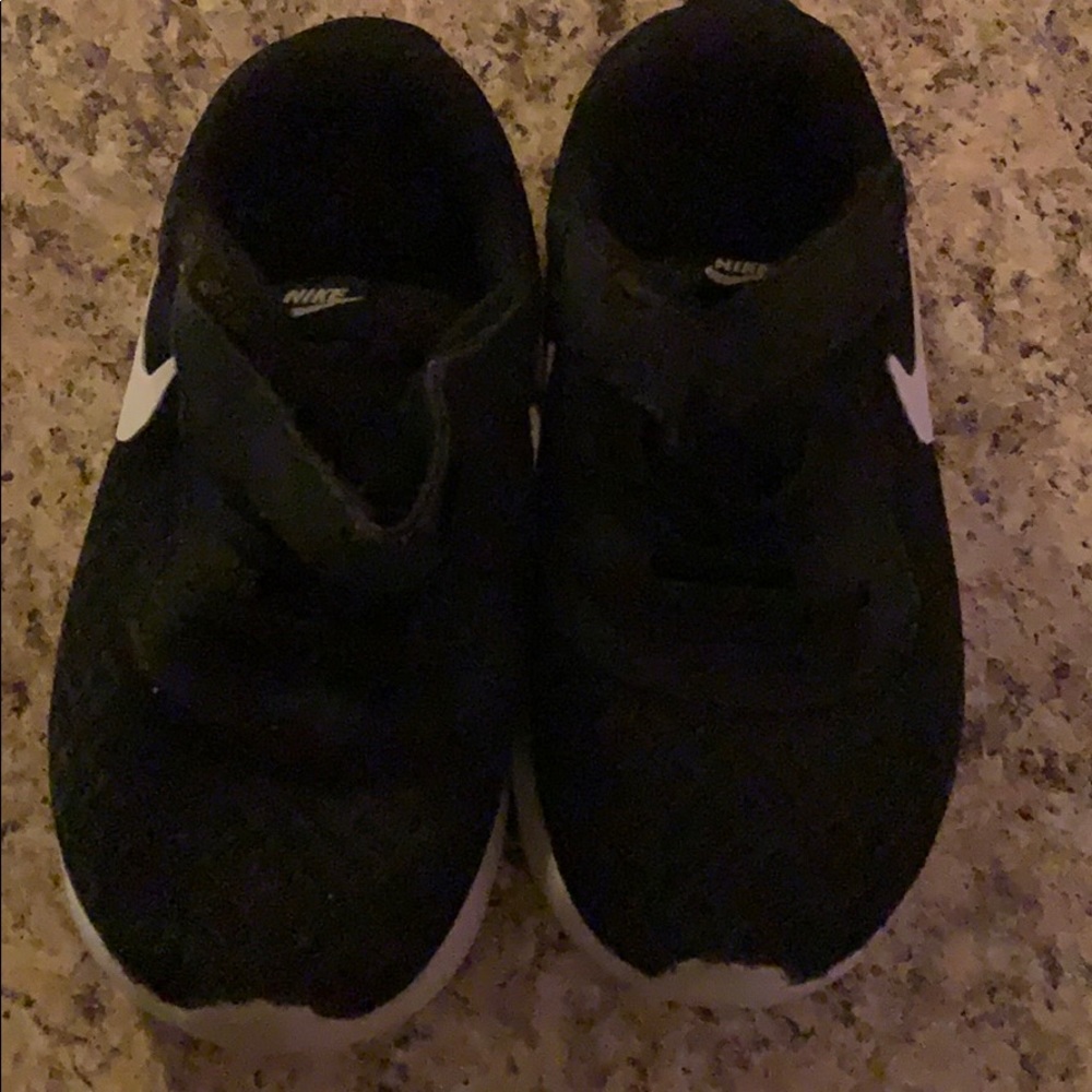 Boy toddler Nike